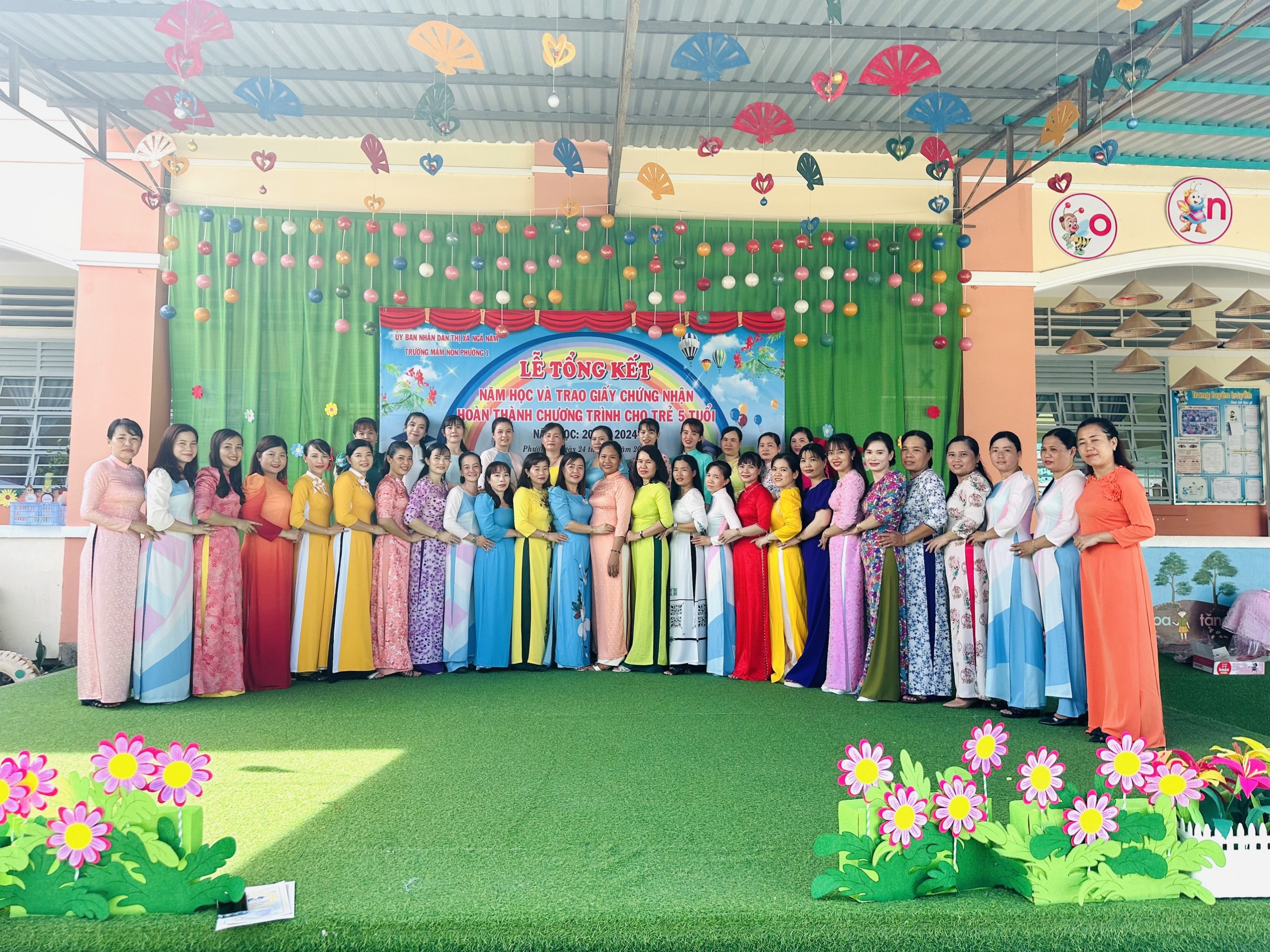 Đội ngũ Cán bộ và Giáo viên, nhân viên